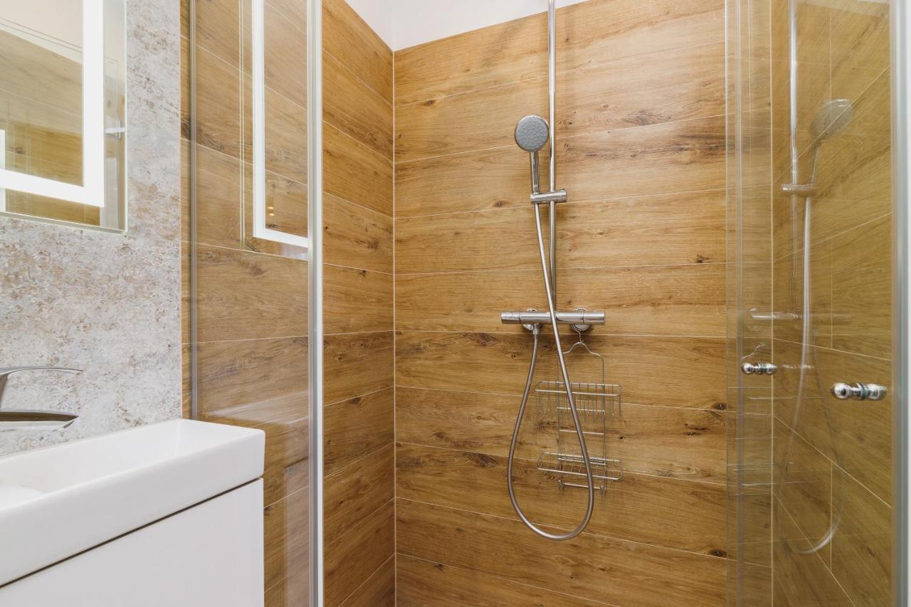 Studio Apartment Daszynskiego Cracow By Noclegi Renters Krakow Dış mekan fotoğraf